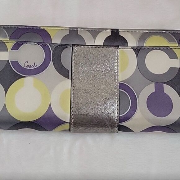 Coach Lemonade long Wallet with C monogram and silver accents - Picture 4 of 7